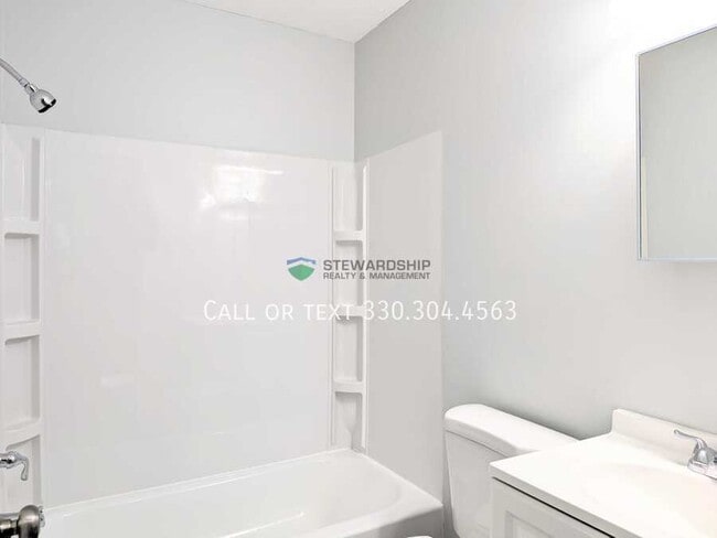 Building Photo - 311 Engadine Ct