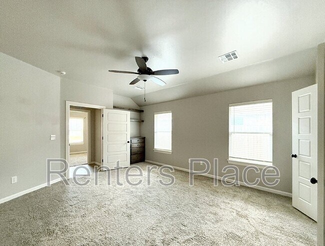 Building Photo - 2713 SE 22nd St