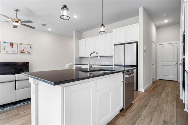 Building Photo - 3442 HERITAGE Pl