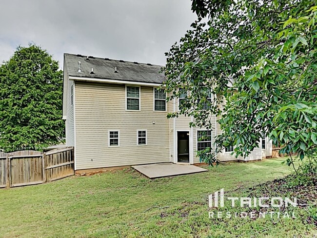 Building Photo - 1028 Maris Ln