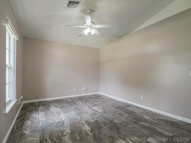 Building Photo - 1456 25th Ct SW