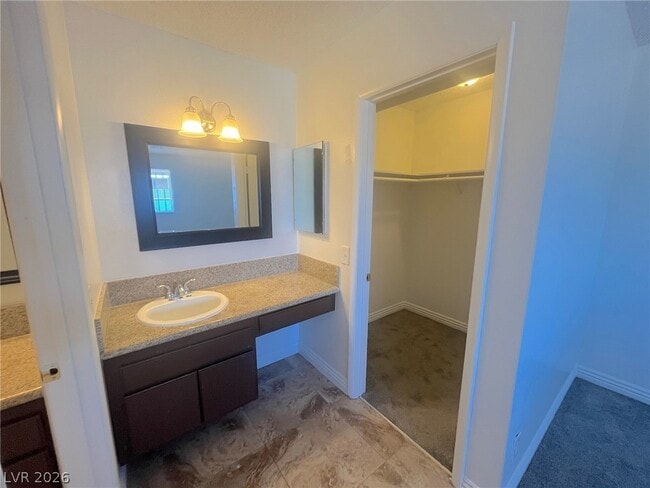 Building Photo - 6007 Bromley Ave