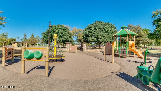 Building Photo - 36071 Seville Dr