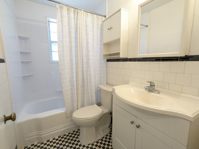 Building Photo - 54 Faris Cir