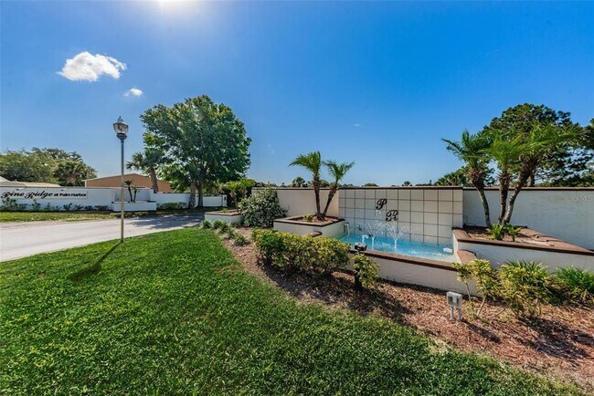 Building Photo - 2687 Pine Ridge Way S