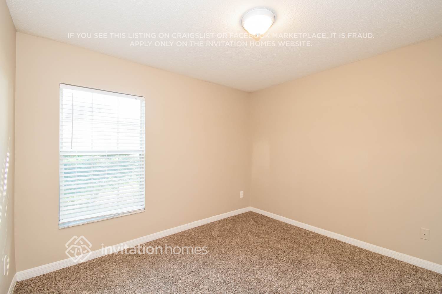 Building Photo - 404 Chamberlain Dr