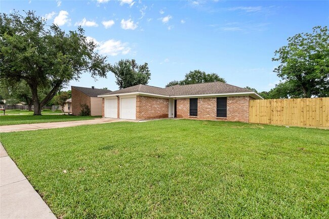 Building Photo - 1814 Hanbury Ct