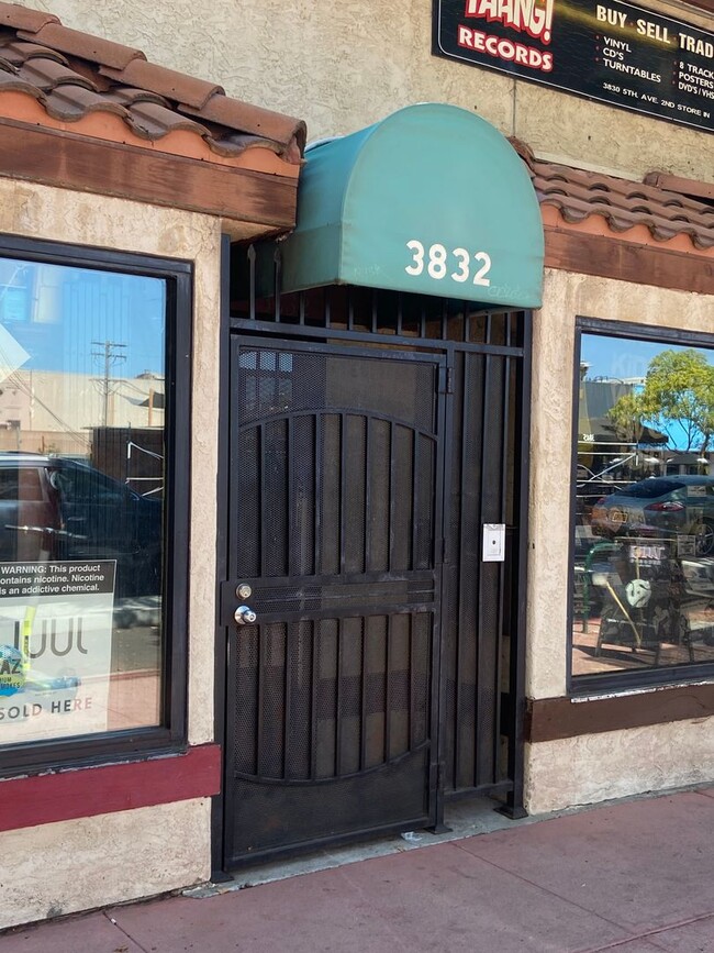 Primary Photo - 3832 Fifth Ave