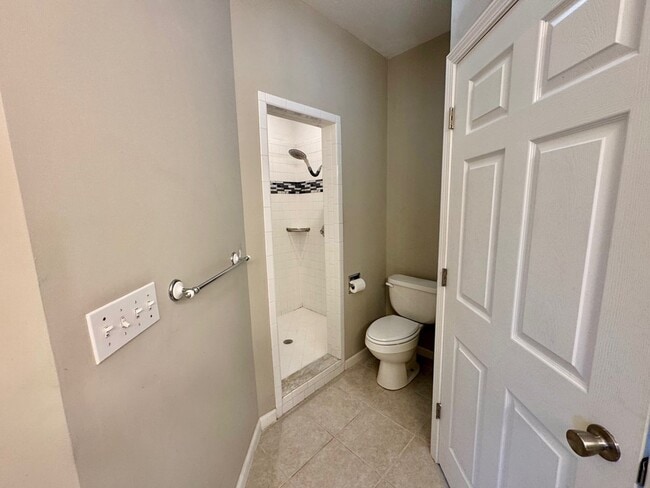 Building Photo - 2008 Marvin Ave