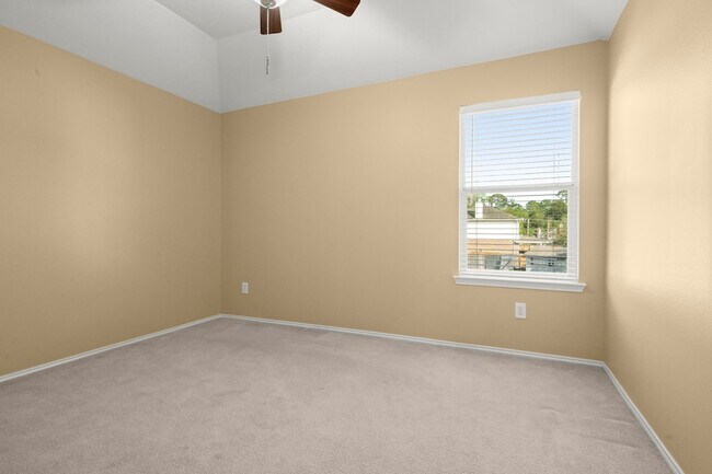 Building Photo - 18310 Melissa Springs Dr