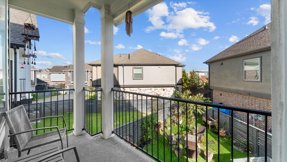 Building Photo - 15135 Colorado Bnd Pk Dr