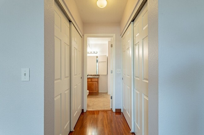 Building Photo - Ready to Move In - Two Bedrooms!