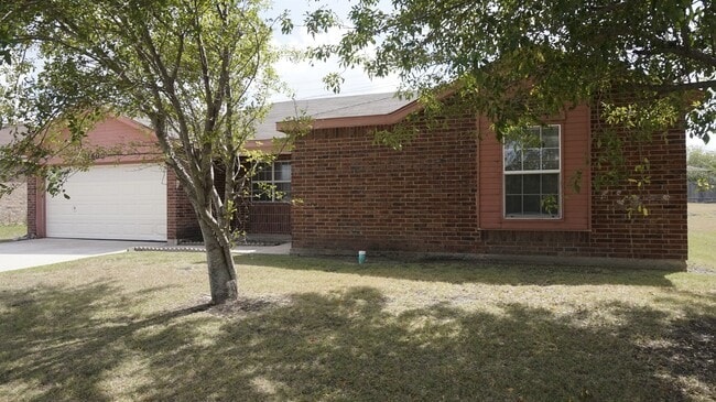 Building Photo - 4600 Greyhound Dr