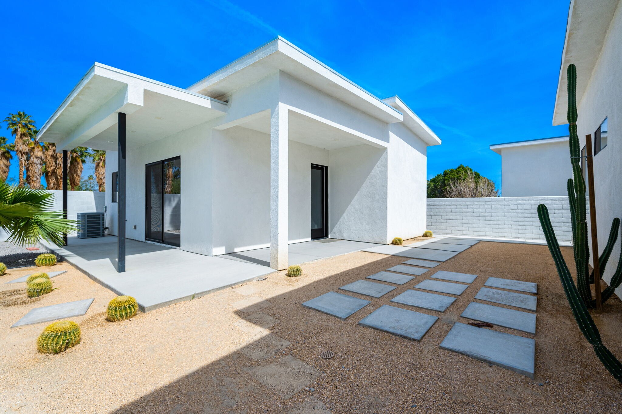 Building Photo - 74360 Goleta Ave