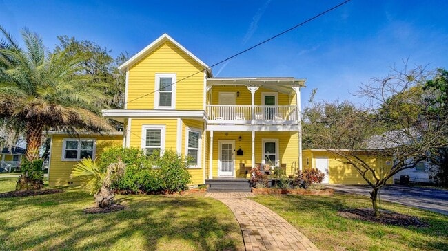 Building Photo - 14 Sanchez Ave