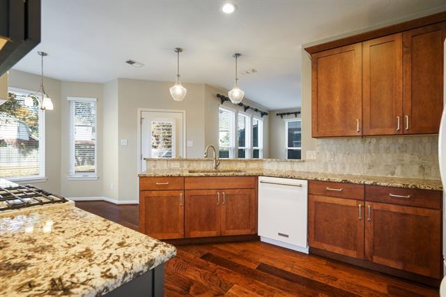 Building Photo - 2213 Heatherton Pl