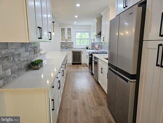 Building Photo - 133 Meadows Rd