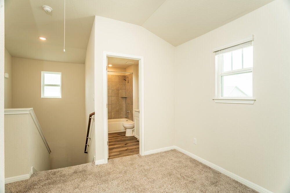 Building Photo - 119 Oakdale Meadows Ln