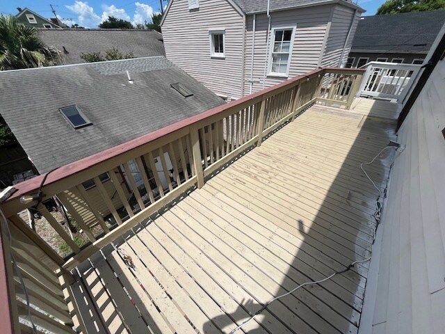 Private Deck - 4807 Magazine St