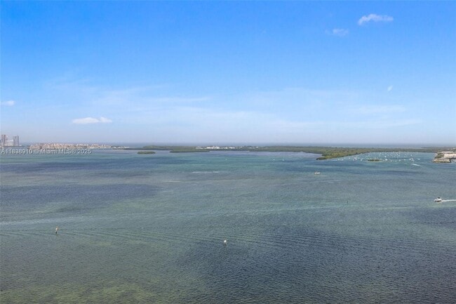 Building Photo - 1331 Brickell Bay Dr