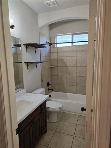Building Photo - 225 White Willow Wy