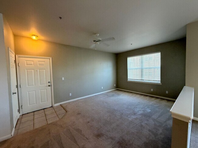 Building Photo - 12918 Ironstone Way