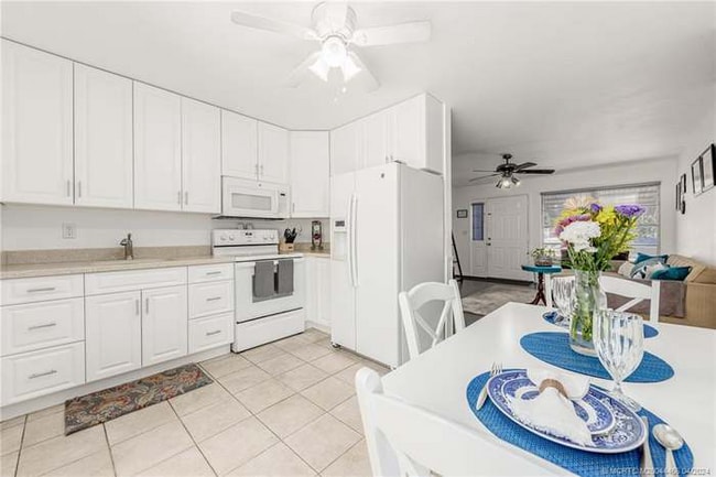 Building Photo - 413 Robalo Ct