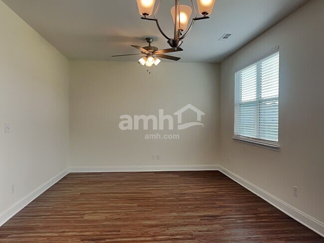 Building Photo - 4812 Chutney Dr