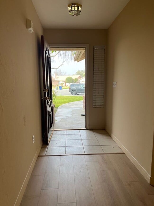 Building Photo - 12105 Flat Iron Ct