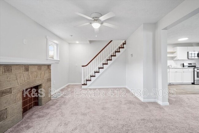 Building Photo - 3611 Baytree St