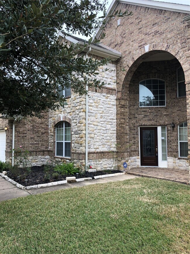 Primary Photo - 18019 Timerwalk Ln