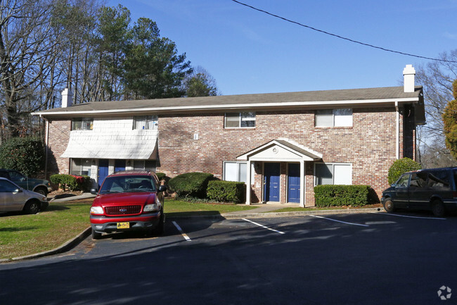 Building Photo - Southern Trace Apartments