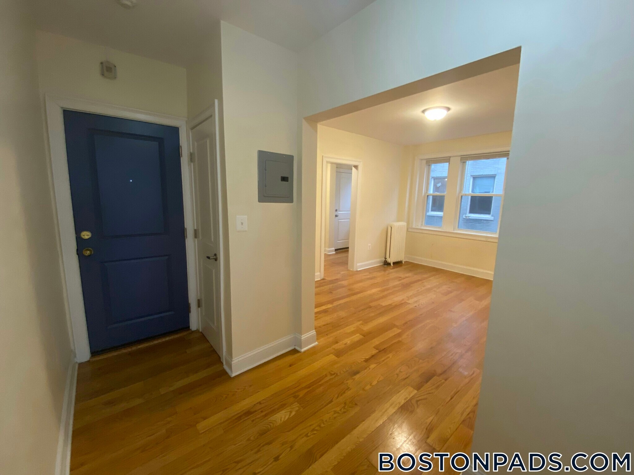 Building Photo - 244 Kelton St