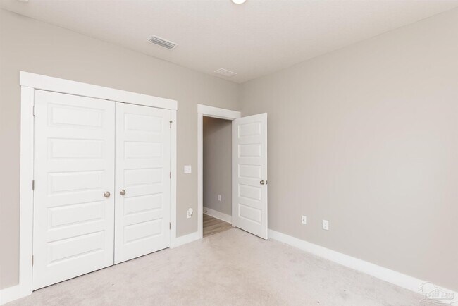 Building Photo - 240 Camellia Dr