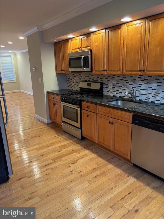 Building Photo - 1130 Watkins St