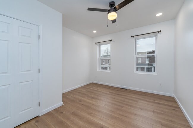 Building Photo - 5117 Queensberry Ave