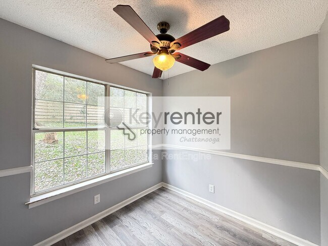 Building Photo - 208 Cliftview Dr