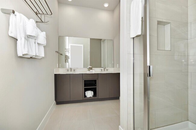 Building Photo - 7740 Sandy Ridge Dr