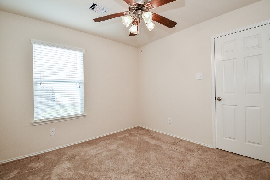 Building Photo - 20302 Mathis Landing Dr