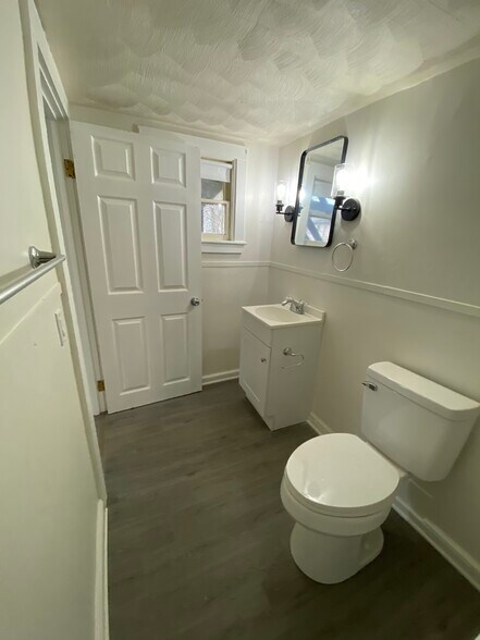 Building Photo - 98 Pennsylvania Ave