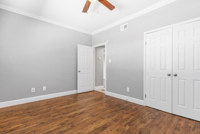 Building Photo - 14814 Perthshire Rd