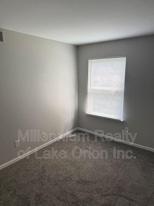 Building Photo - 1106 Oak Valley Dr