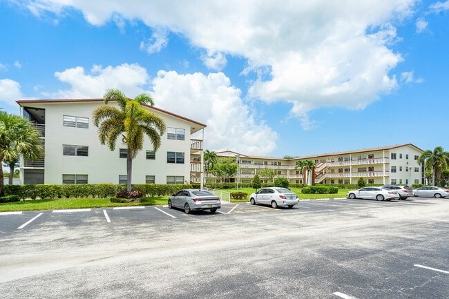 Primary Photo - 290 Brighton G