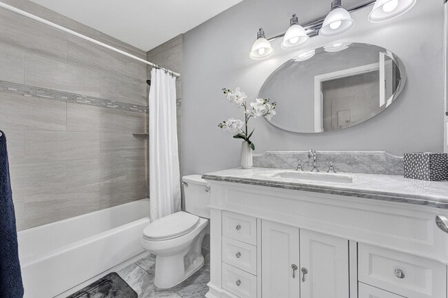 Building Photo - 7888 Granada Pl