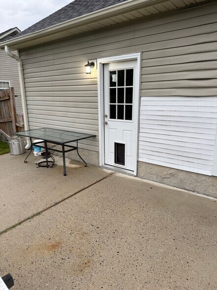 Back Porch - 7217 Quail Woods Rd