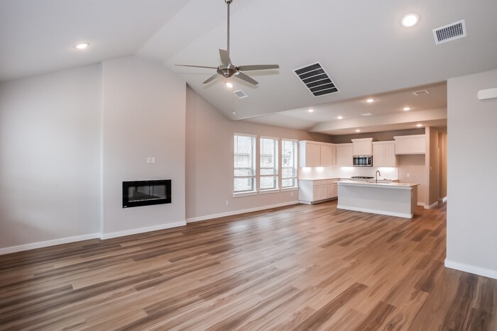 Building Photo - 10624 Tonkala Dr