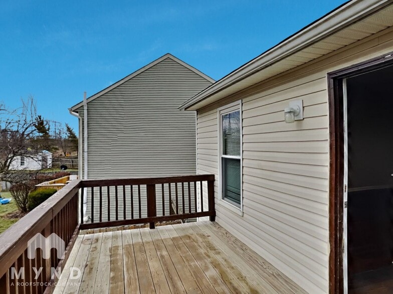 Building Photo - 1038 Cherry Bud Dr