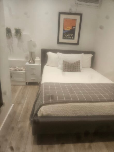 Bedroom - 3038 Oakraider Dr