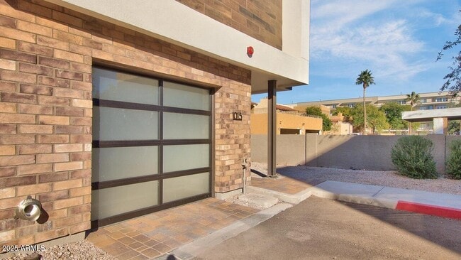 Building Photo - 3233 N 70th St