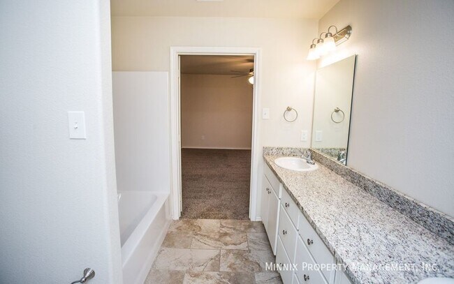 Building Photo - 5714 120th St